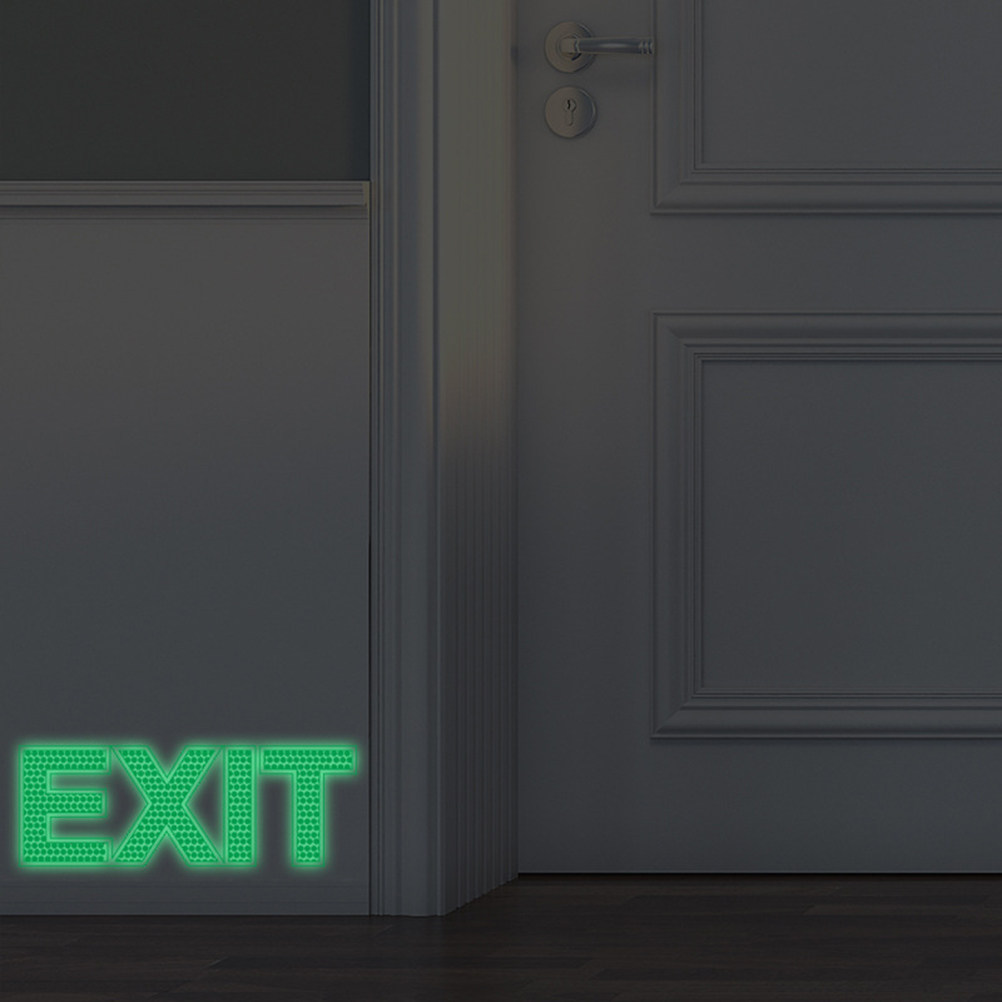 ملصق حائط مضيء في الظلام لعلام - مراجعة Emergency Exit Sign وسعره